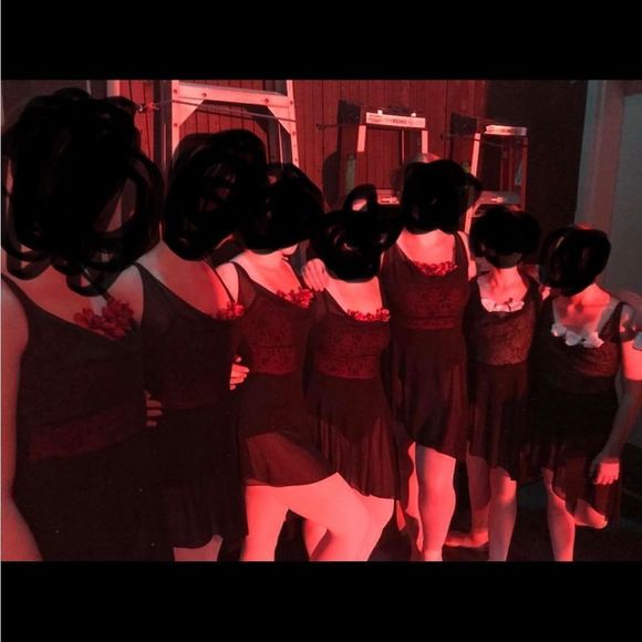 Dance Costume (SA) - Picture 3 of 3